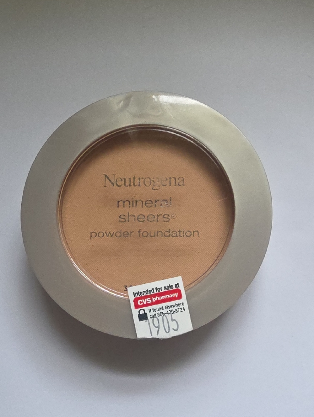 3 FOR $9 *SEE DETAILS*NEUTROGENA POWDER Foundation - BUFF 30 SHADE